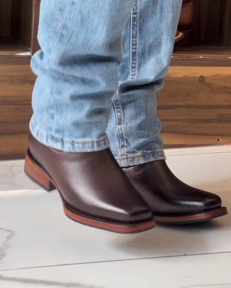 Men's Classic Leather Ankle Boots