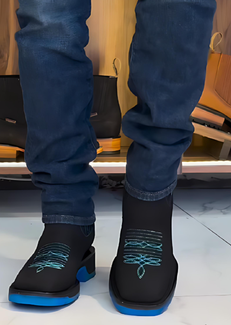 Blue Embroidered Men's Martin Boots