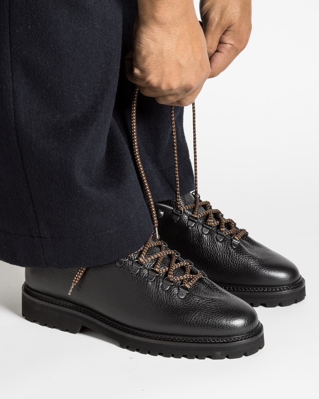 Men's Soft Leather Lace-Up Shoes