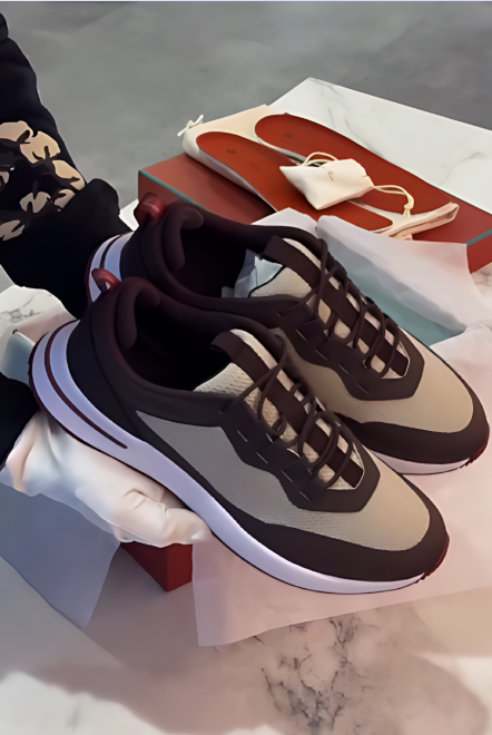 Men's Casual Lace-Up Sneakers