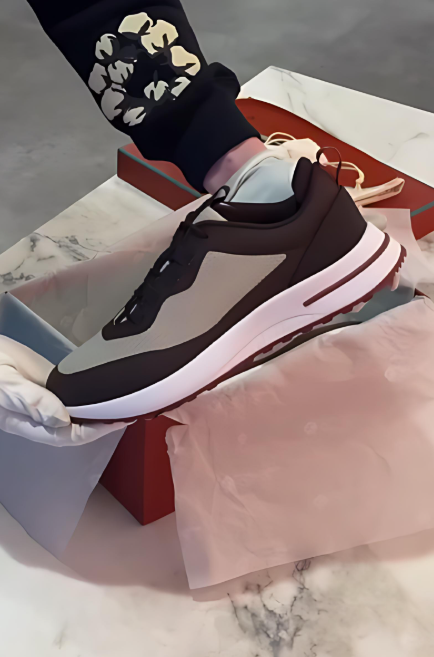 Men's Casual Lace-Up Sneakers