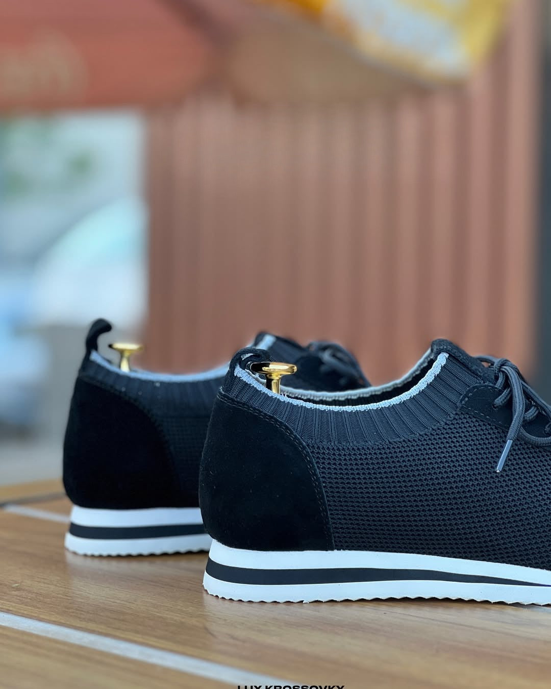 Black Knitted Mesh Men's Shoes