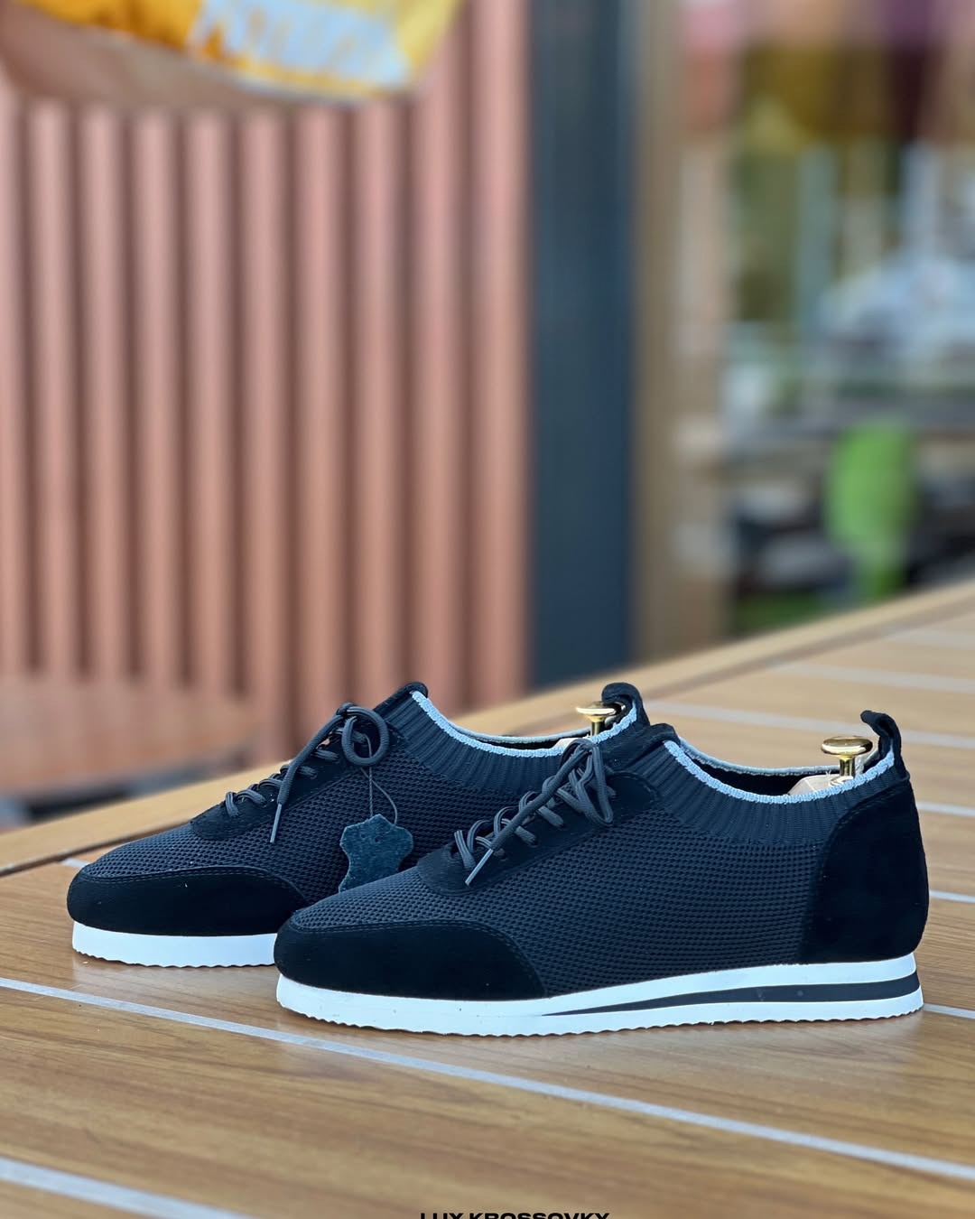 Black Knitted Mesh Men's Shoes