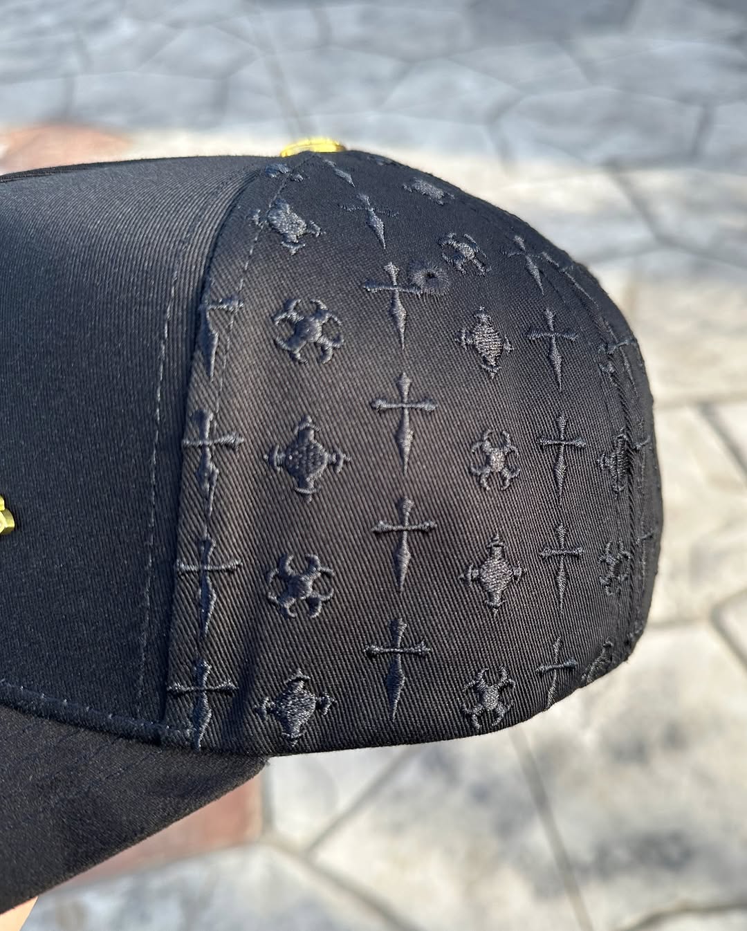 Men's Black Embroidered Baseball Cap