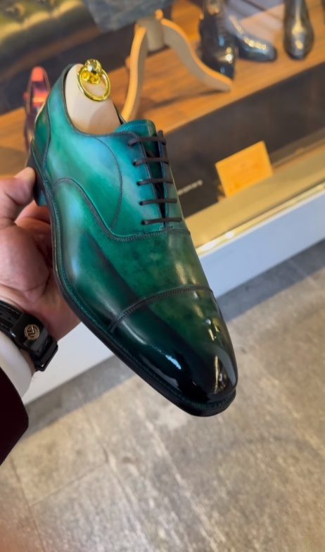 Green Hand-Polished Leather Shoes