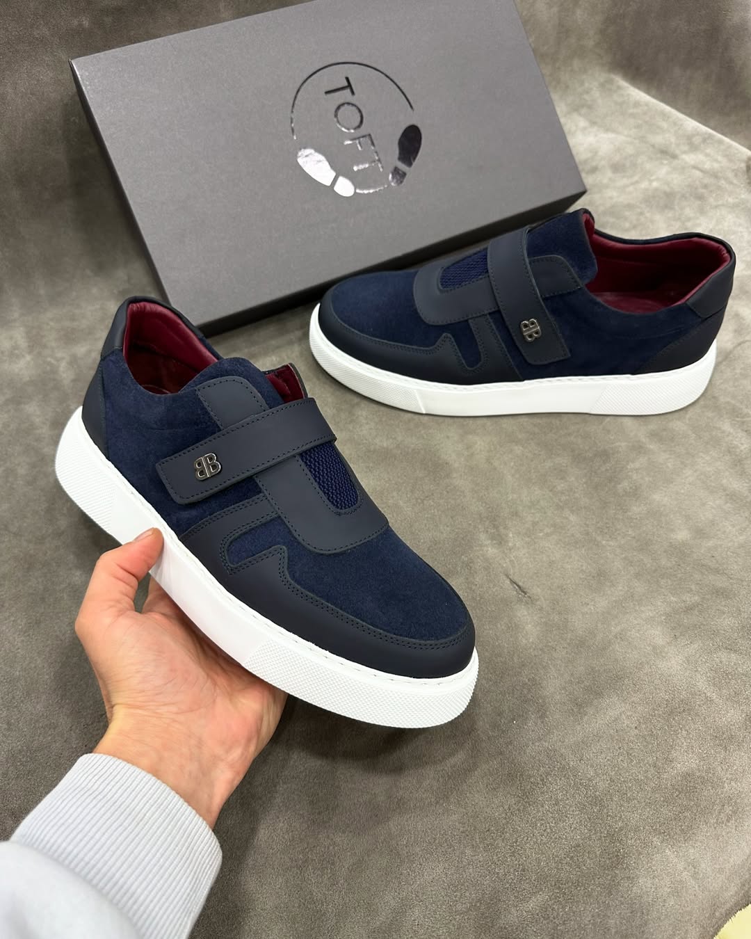 Suede No-Lace Slip-On Men's Shoes