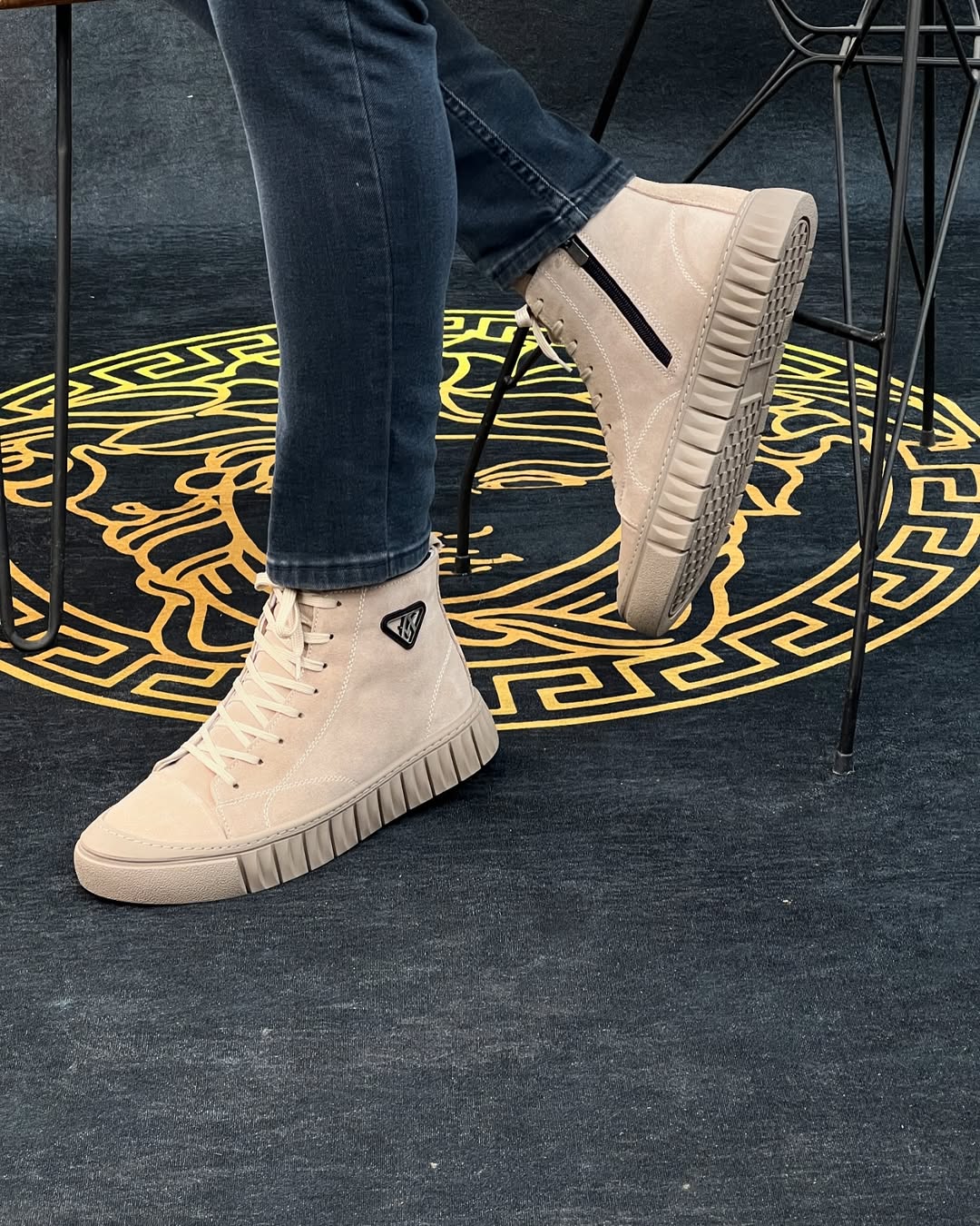 Men's High-Top Lace-Up Casual Shoes