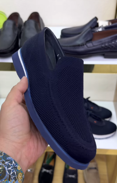 Men's Mesh Breathable Slip-On Shoes