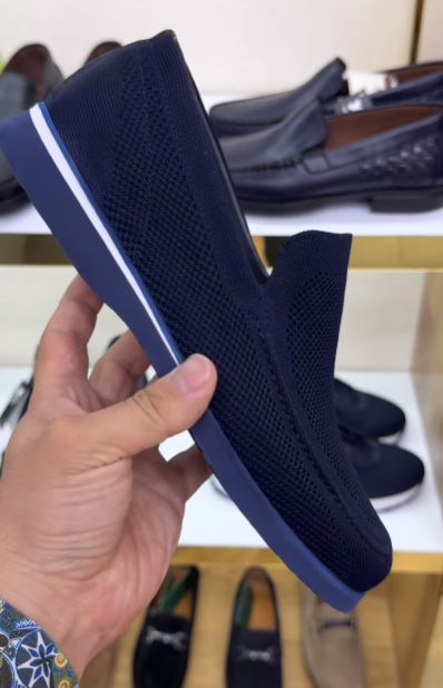 Men's Mesh Breathable Slip-On Shoes