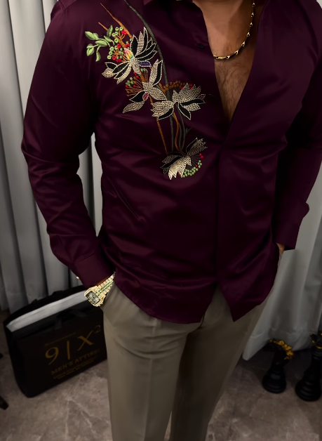 Men's embroidered casual shirt