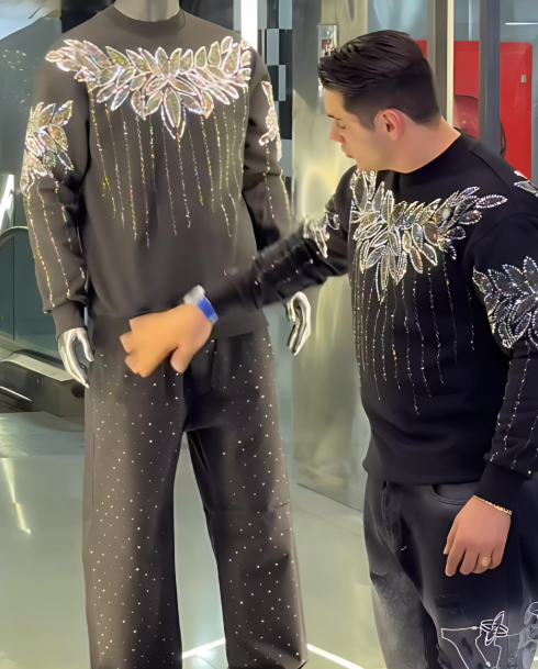 Men's sequined long-sleeved top