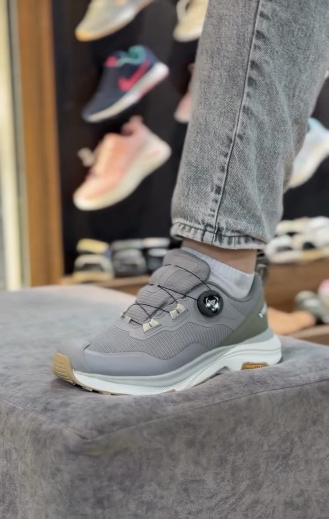 Men's Rotary Buckle Comfortable Sneakers