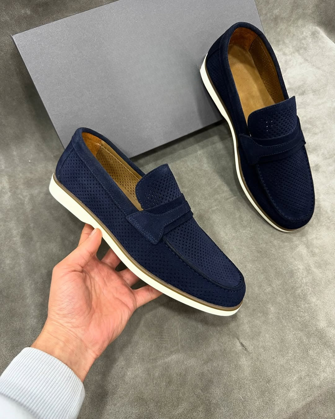 Suede mesh slip-on shoes