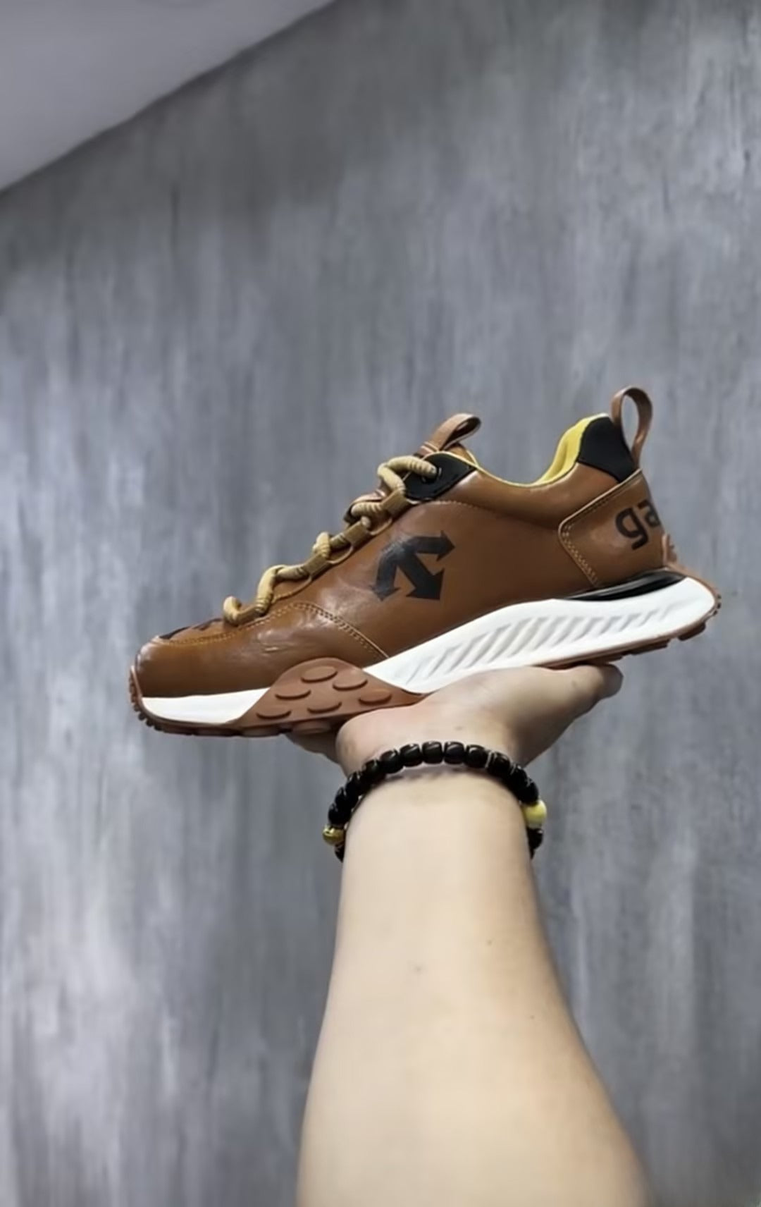 Men's Brown Leather Comfort Sneakers