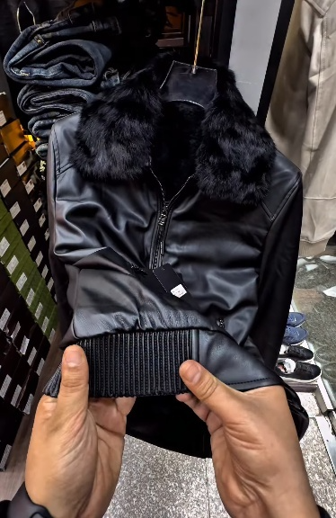 Men's Detachable Fur Collar Leather Jacket