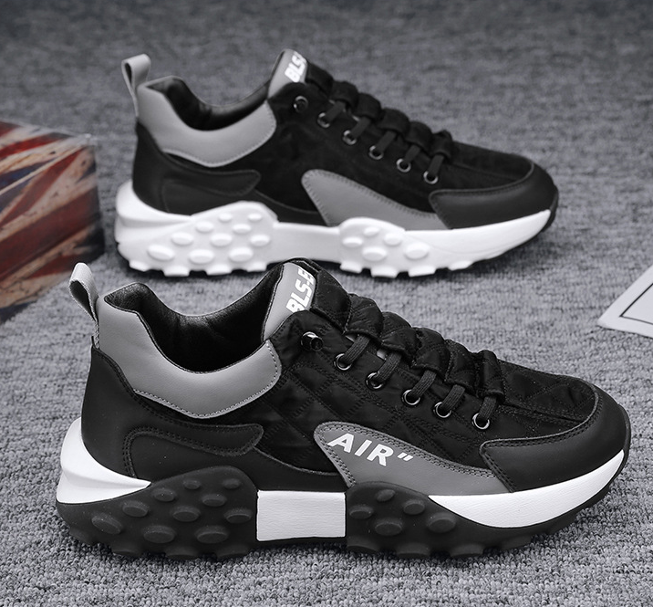 Classic Breathable Men's Sneakers