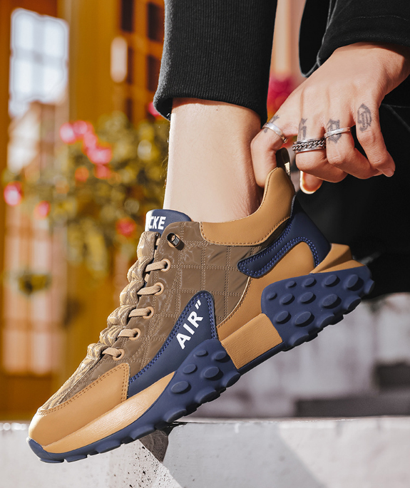 Classic Breathable Men's Sneakers