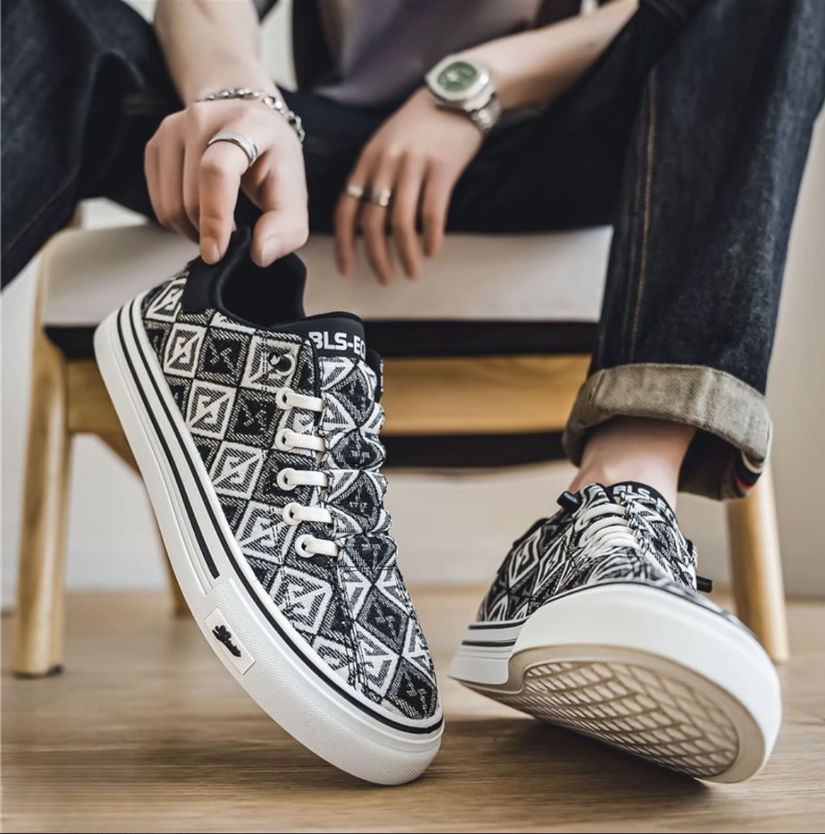 Printed Breathable Canvas Shoes