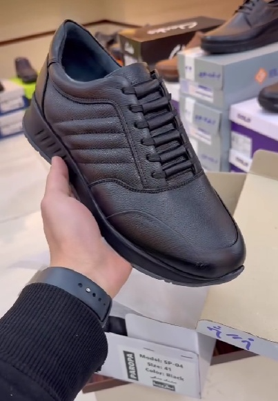 Black Leather Men's Sneakers