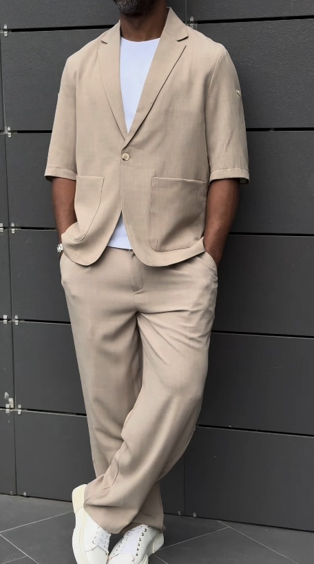 Casual Men's Short-Sleeved Suit