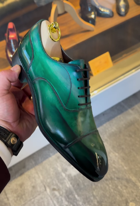Green Hand-Polished Leather Shoes