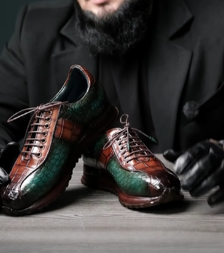 Contrast Color Textured Leather Shoes