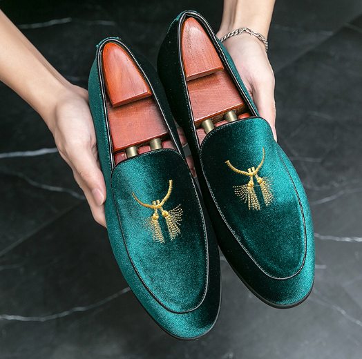 Men's Embroidered Slip-On Suede Shoes