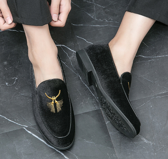 Men's Embroidered Slip-On Suede Shoes