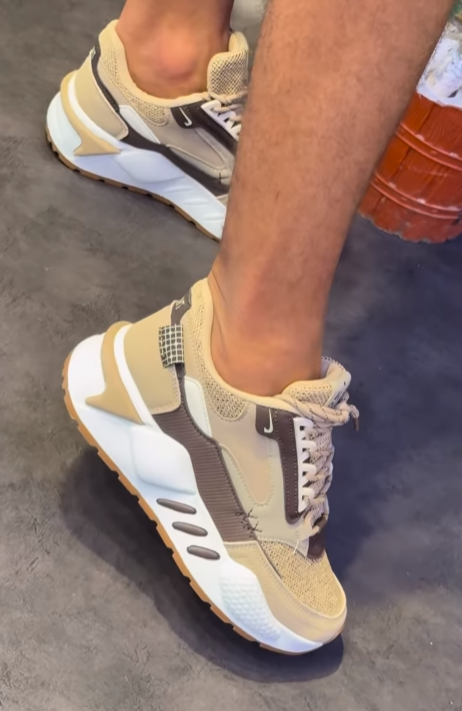 Men's Mesh Breathable Sports Shoes