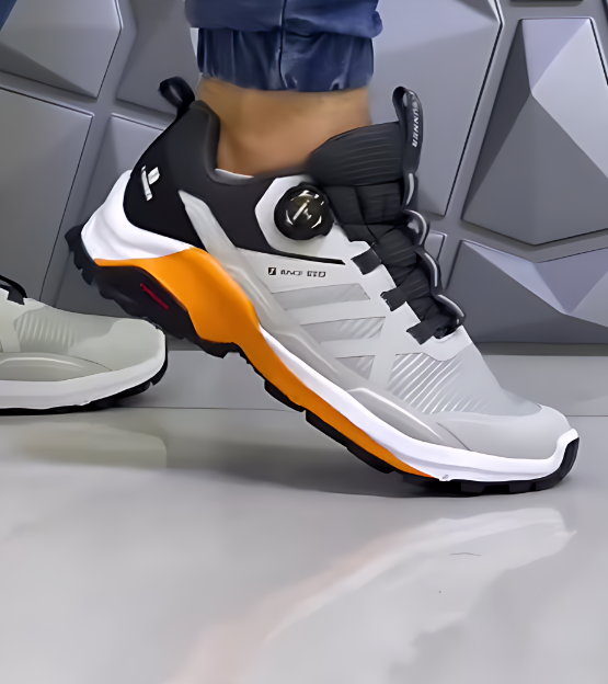 Men's Lightweight Breathable Sports Shoes