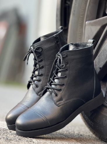 Men's Soft Leather Lace-Up Martin Boots