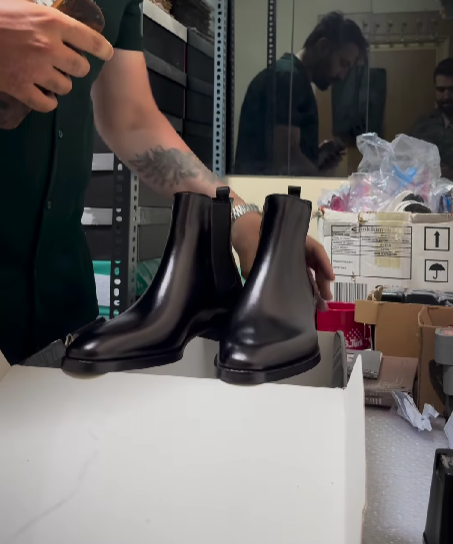 Men's Classic Chelsea Boots