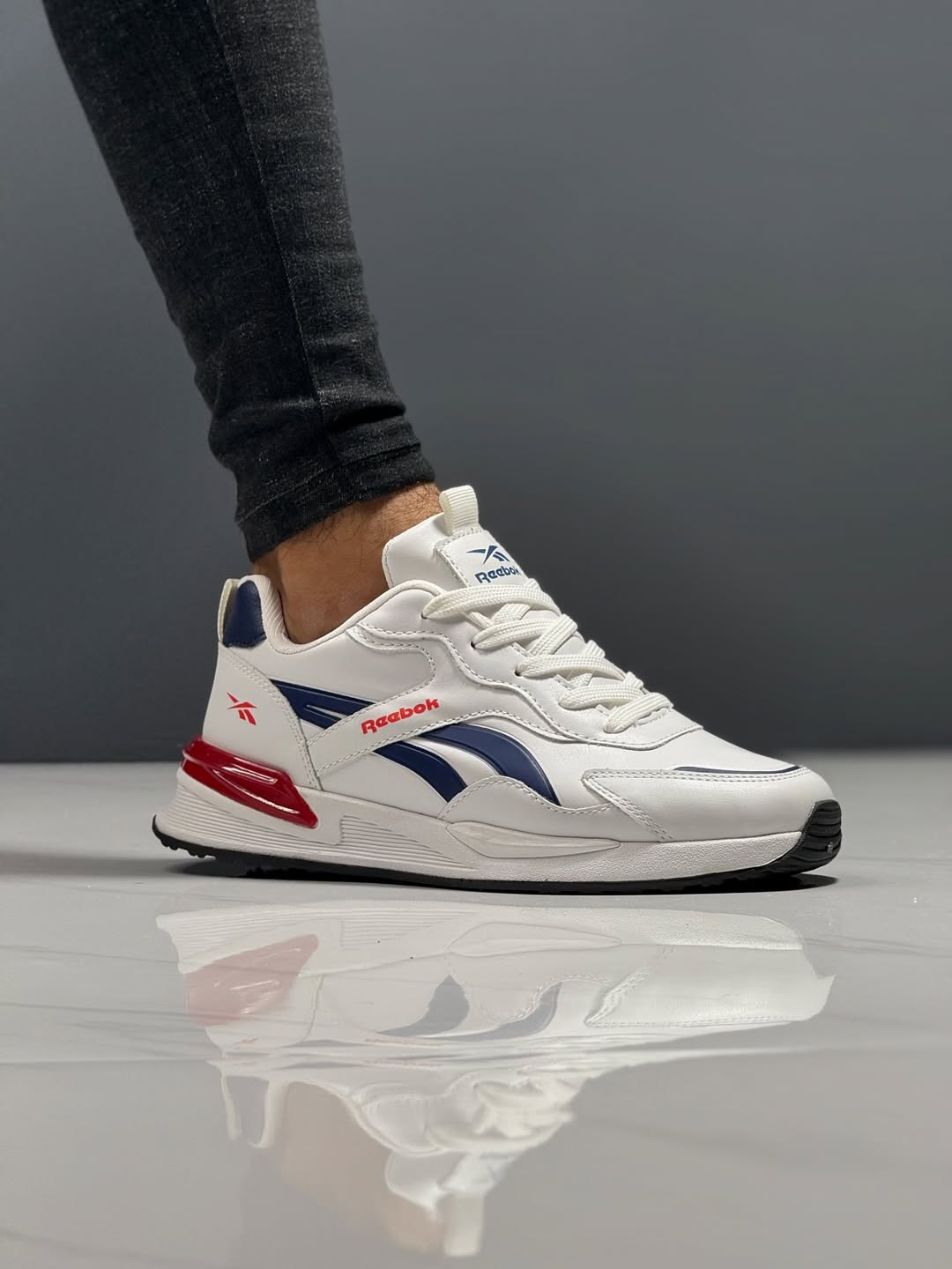 Men's Casual & Comfortable Sports Shoes