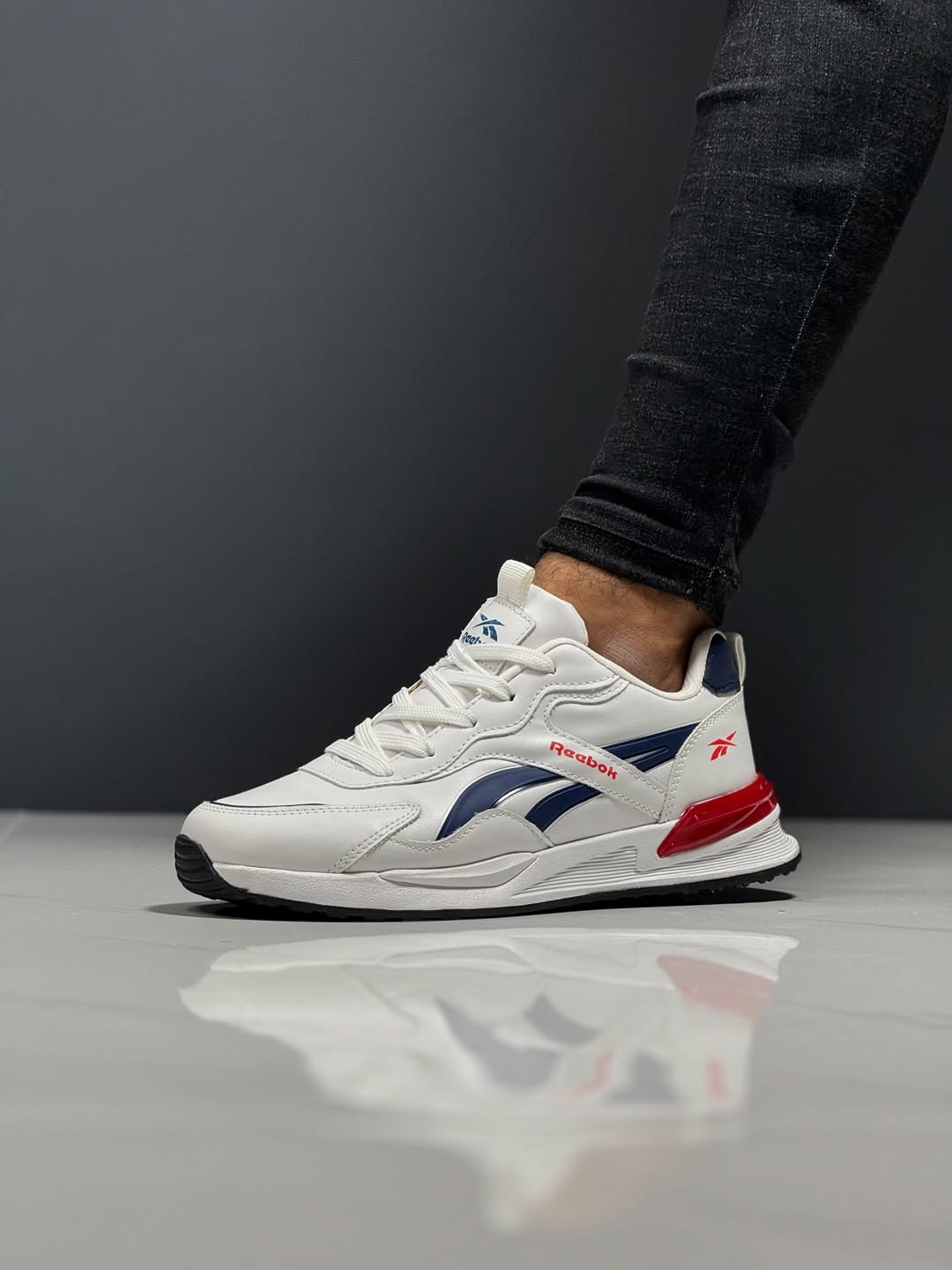 Men's Casual & Comfortable Sports Shoes