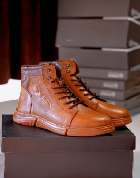 Soft leather lace-up ankle boots