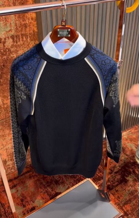 Men's printed round neck long-sleeved top