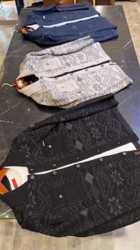 Men's casual knitted cardigan