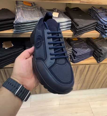 Men's lace-up casual shoes