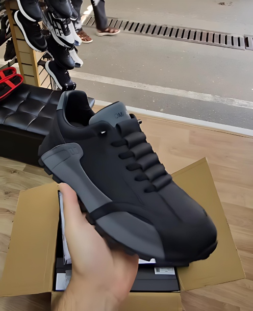 Men's casual slip-on sneakers