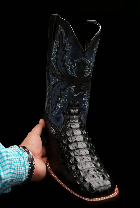 Men's leather embroidered boots