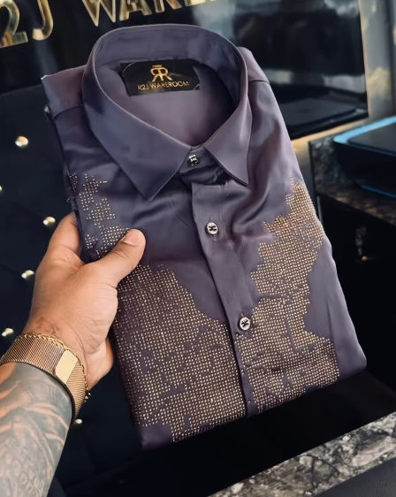 Men's textured shimmering shirt
