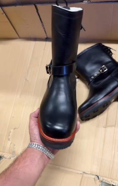 Men's Leather Boots with Fleece Lining