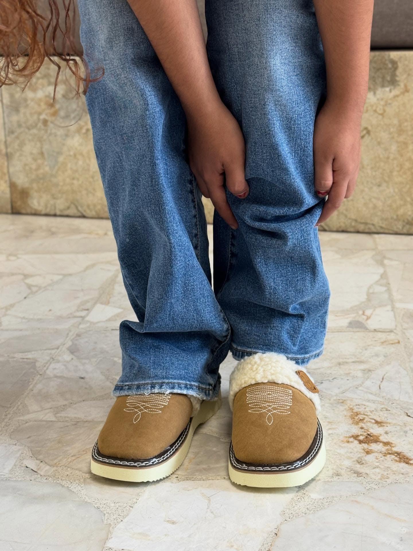 Men's Comfort Outdoor Slippers with Plush Lining