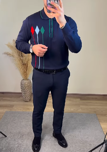 Men's soft knit long-sleeved top