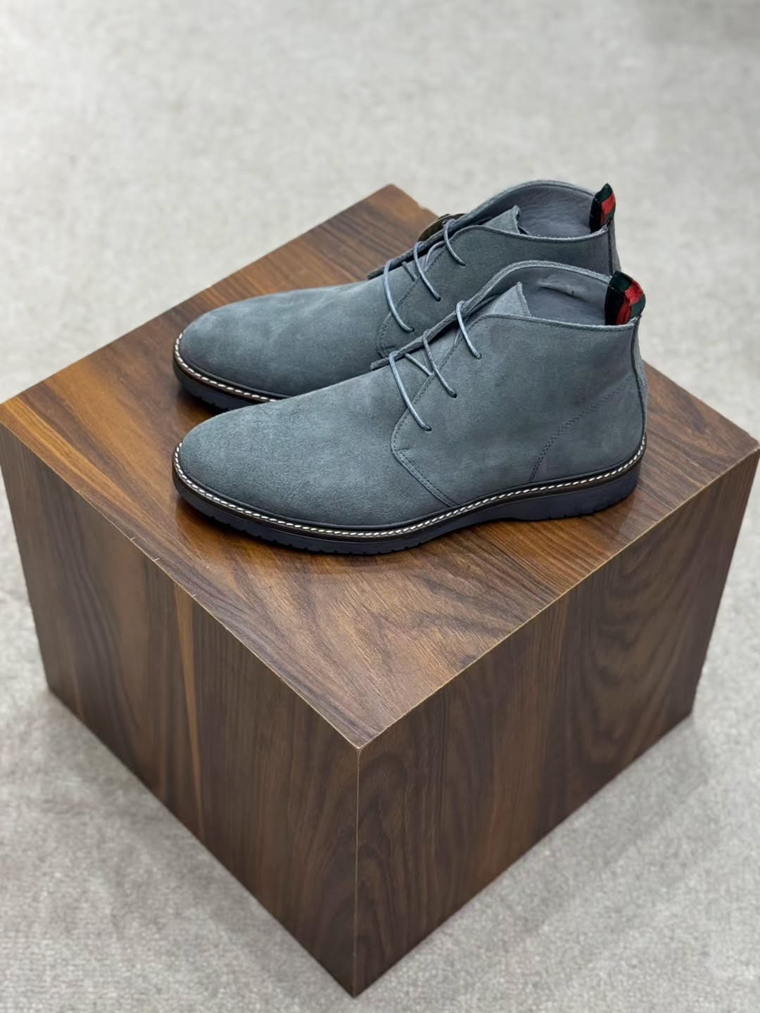 Suede casual high-top men's shoes