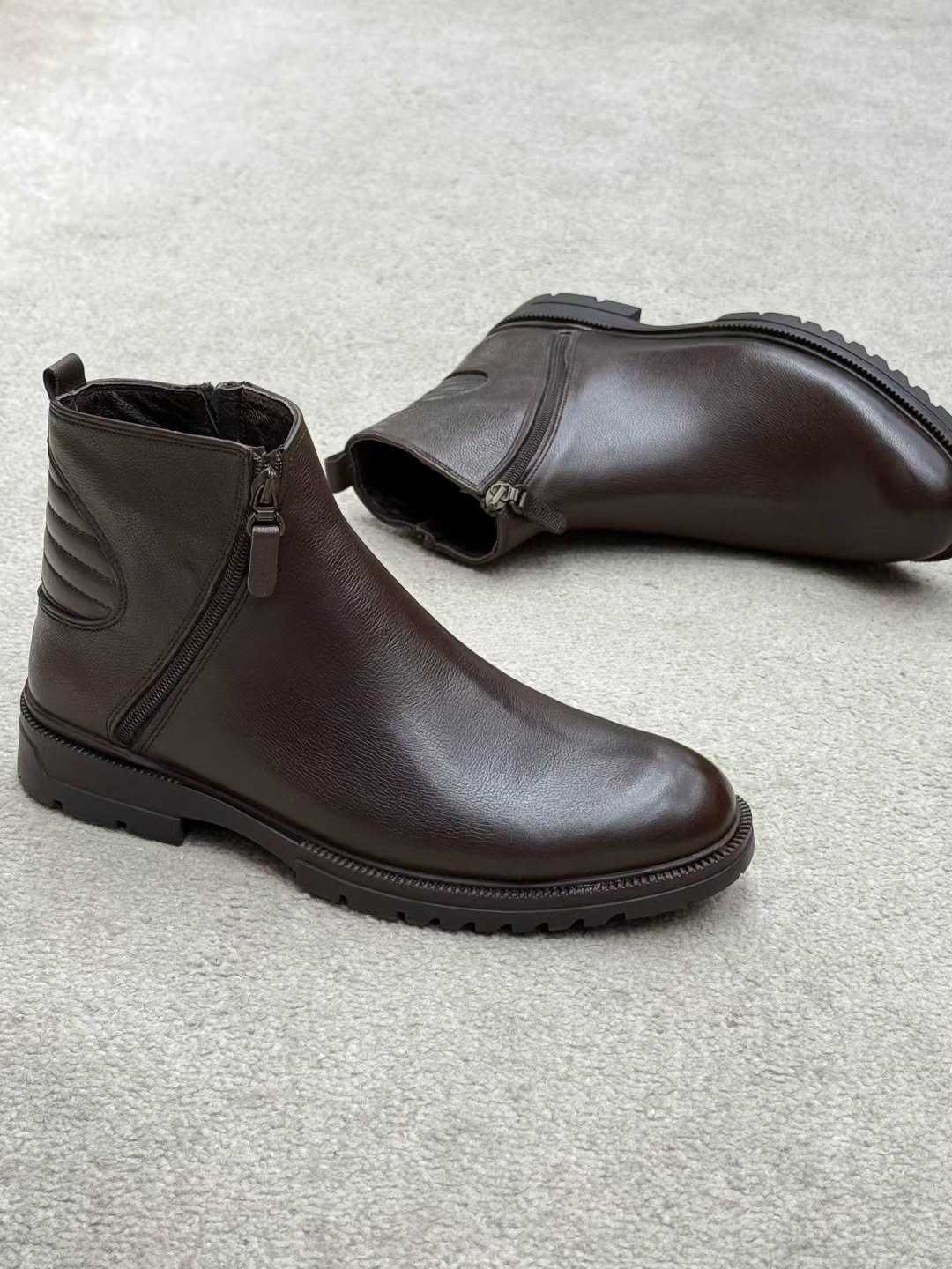 Men's slanted zipper leather shoes