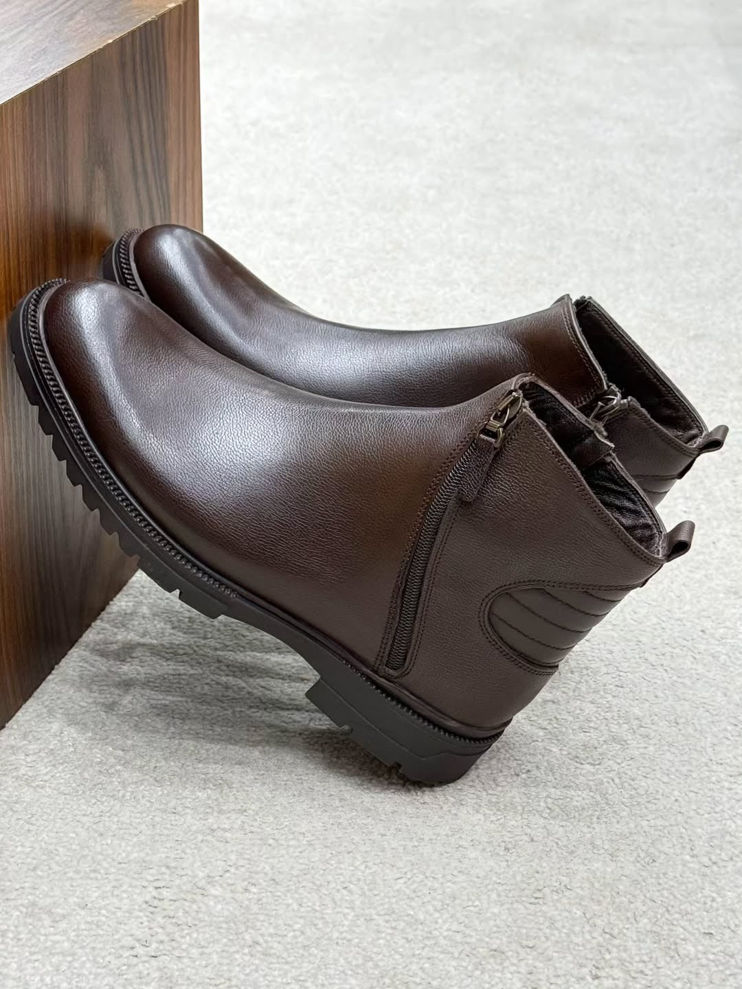 Men's slanted zipper leather shoes