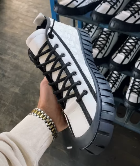 Men's high-top lace-up shoes