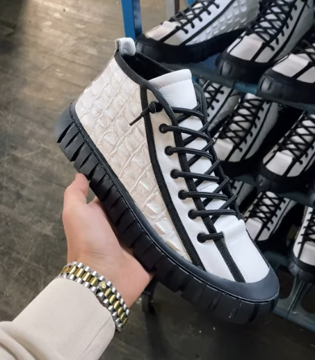 Men's high-top lace-up shoes