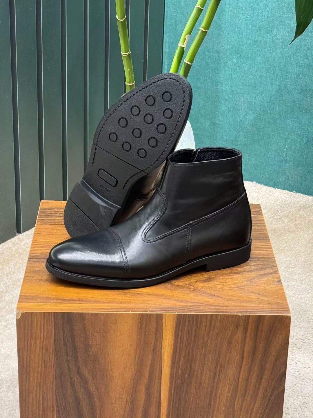 Men's leather ankle boots with fleece lining